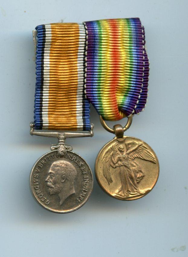 WW1 British War & Victory Medals Pair to Lieut J E Fargus,  Royal Artillery ( From Hull)